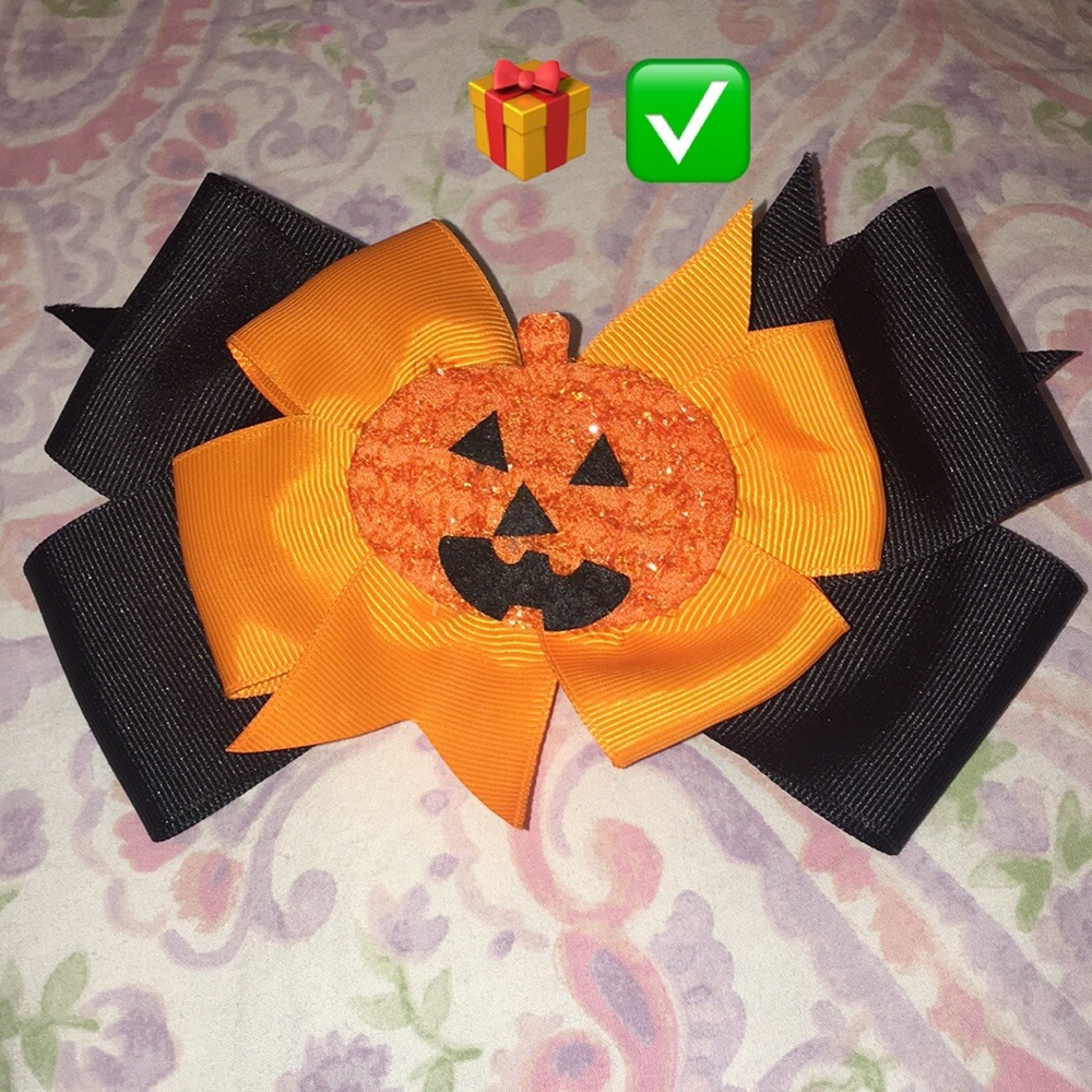 Halloween pumpkin hair bow